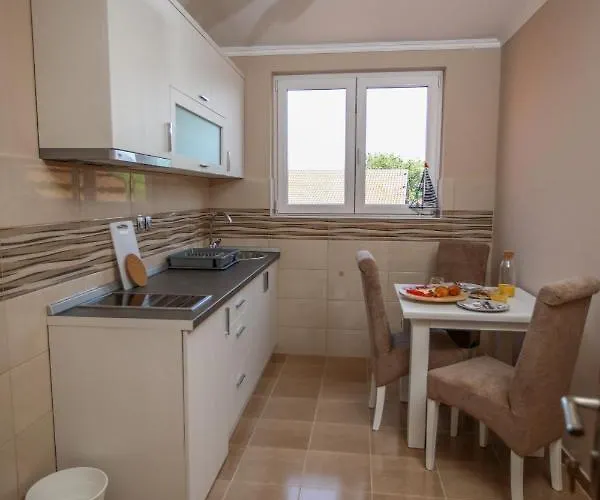 Daire Dunavski Cvet Banatska Palanka